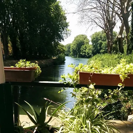 Отель Araur Агд