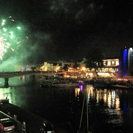 Araur Отель Агд